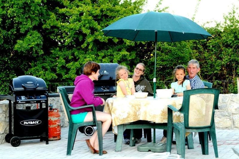 Bunratty Arms B&B Buitenkant foto